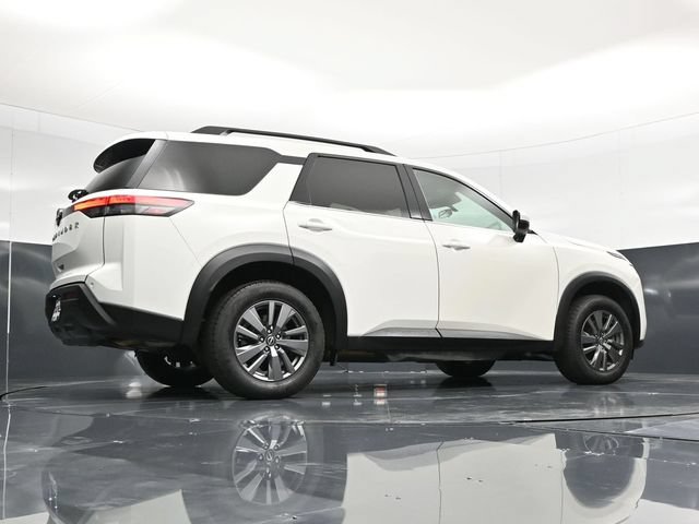 Used 2025 Nissan Pathfinder SV FWD image 55