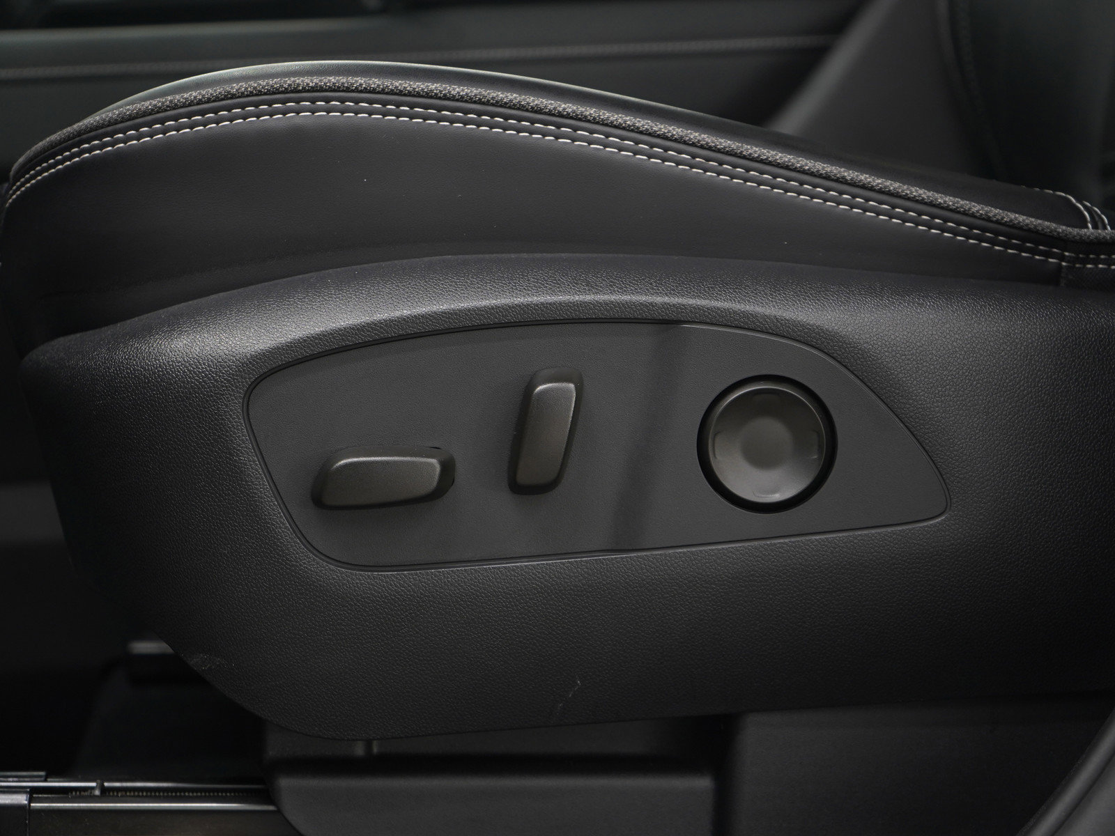 Used 2024 GMC Sierra EV Denali image 21