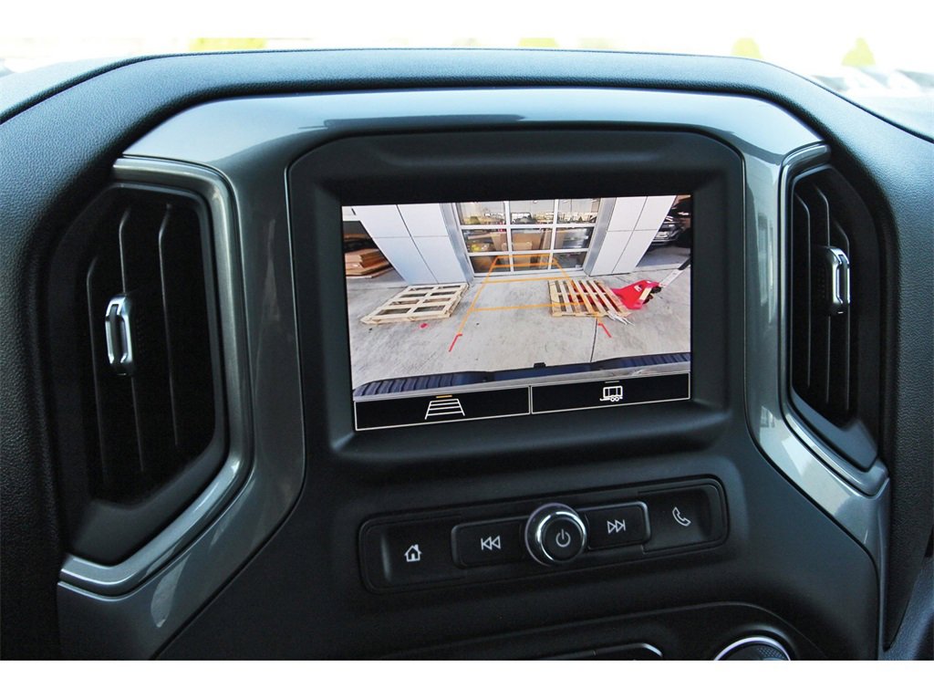 Used 2025 Chevrolet Silverado 2500 Custom w/ Custom Value Package image 24