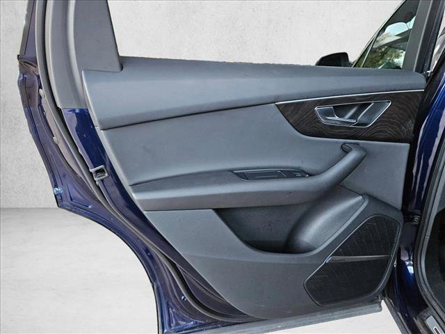 Used 2022 Audi Q7 Premium Plus image 17