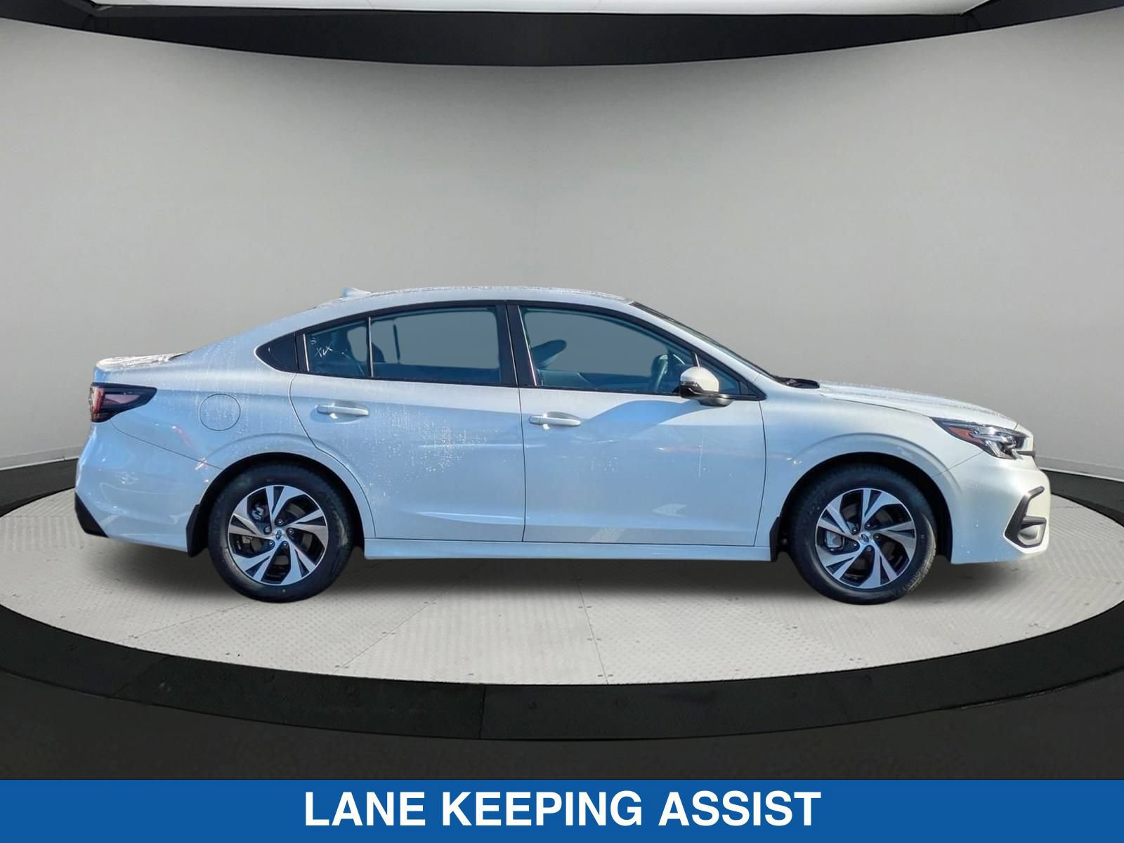 Certified 2025 Subaru Legacy Premium AWD/4WD image 2