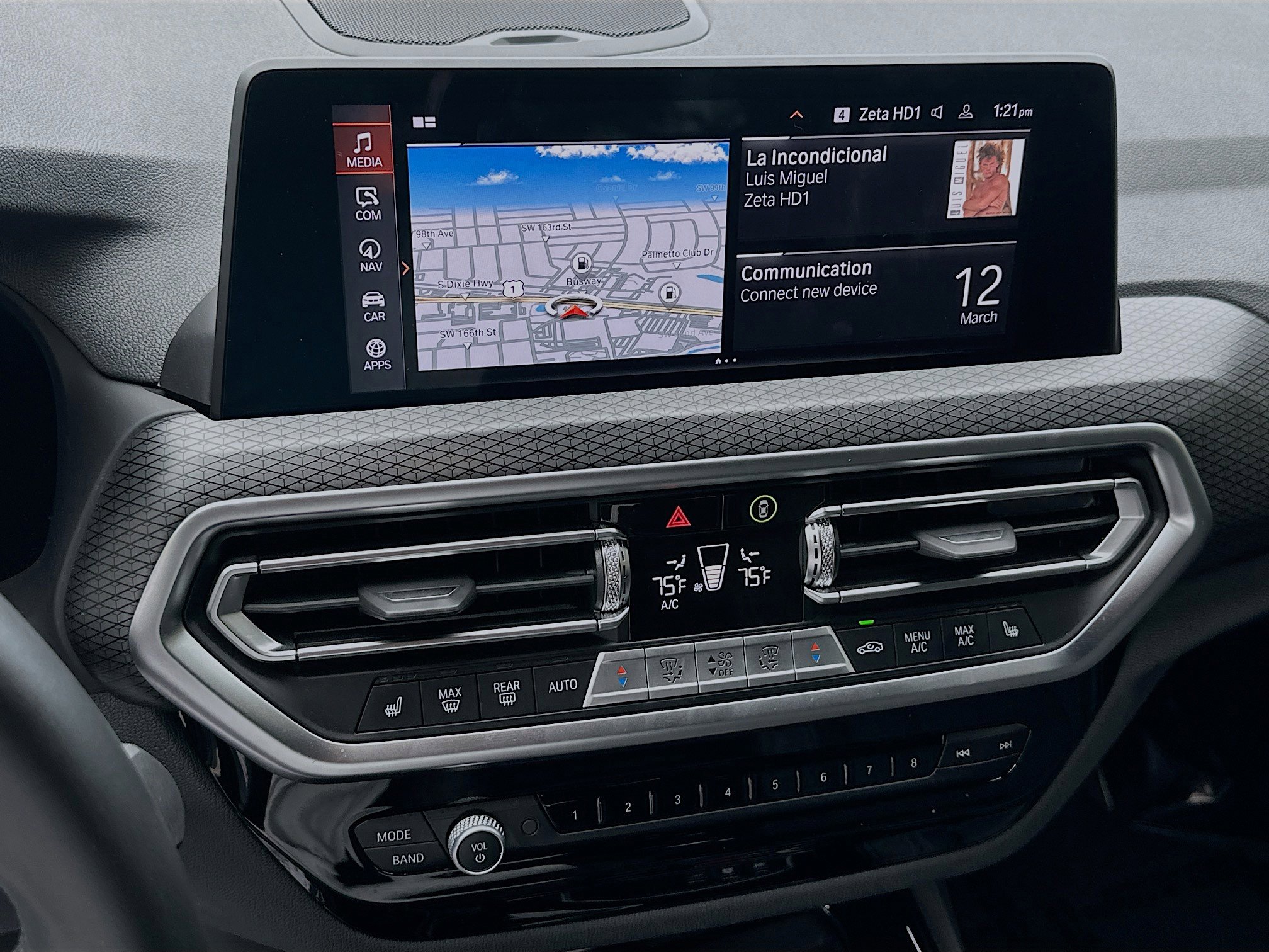 Certified 2024 BMW X3 sDrive30i w/ M Sport Package image 10