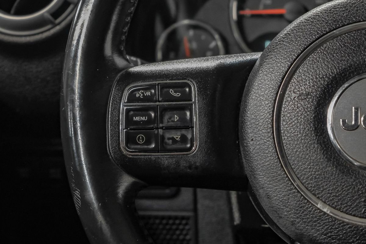 Used 2014 Jeep Wrangler Unlimited Rubicon w/ Connectivity Group image 16