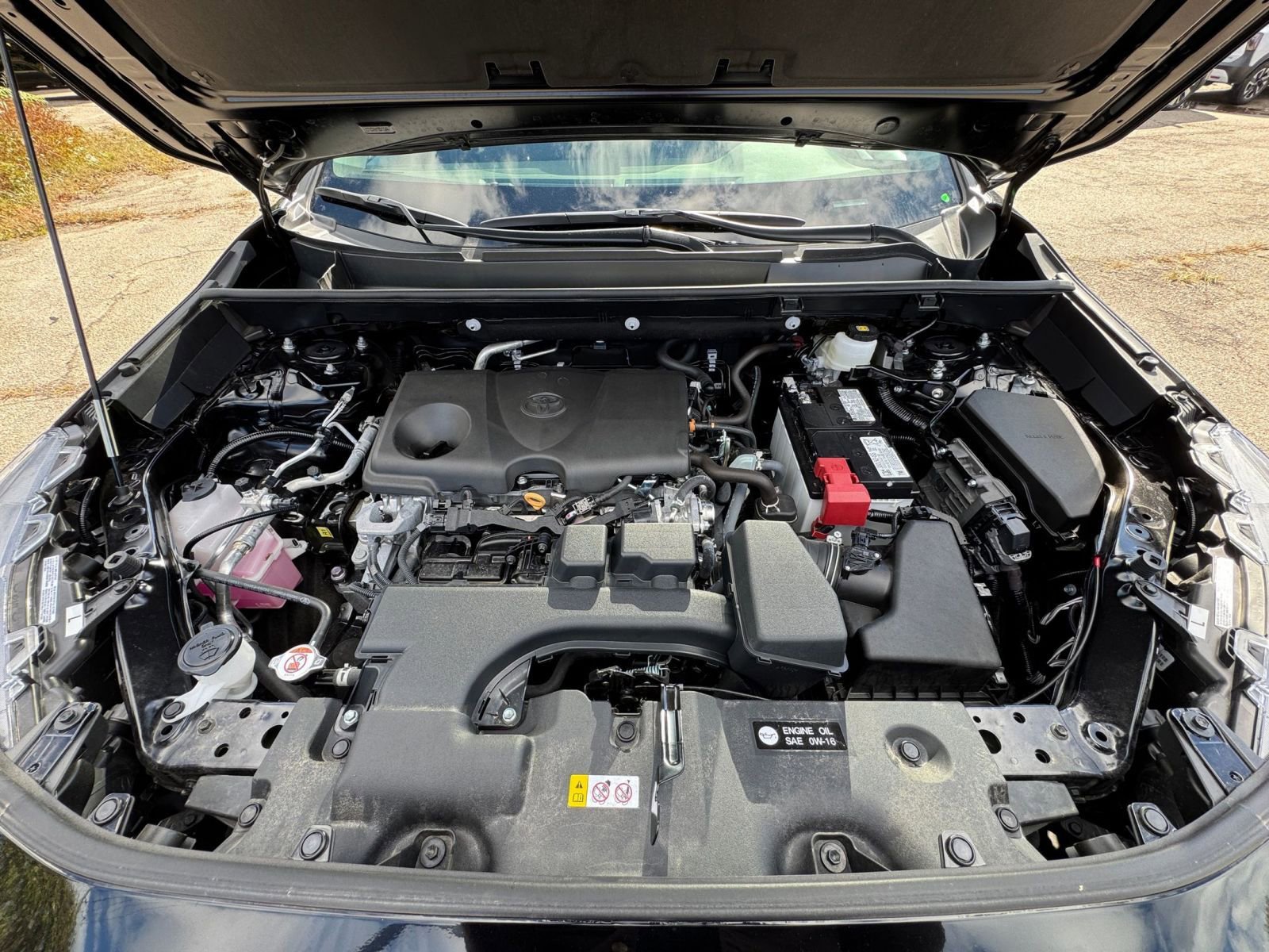 Used 2025 Toyota RAV4 XLE image 27