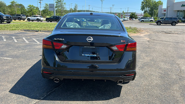 New 2026 Nissan Altima 2.5 SR FWD image 5