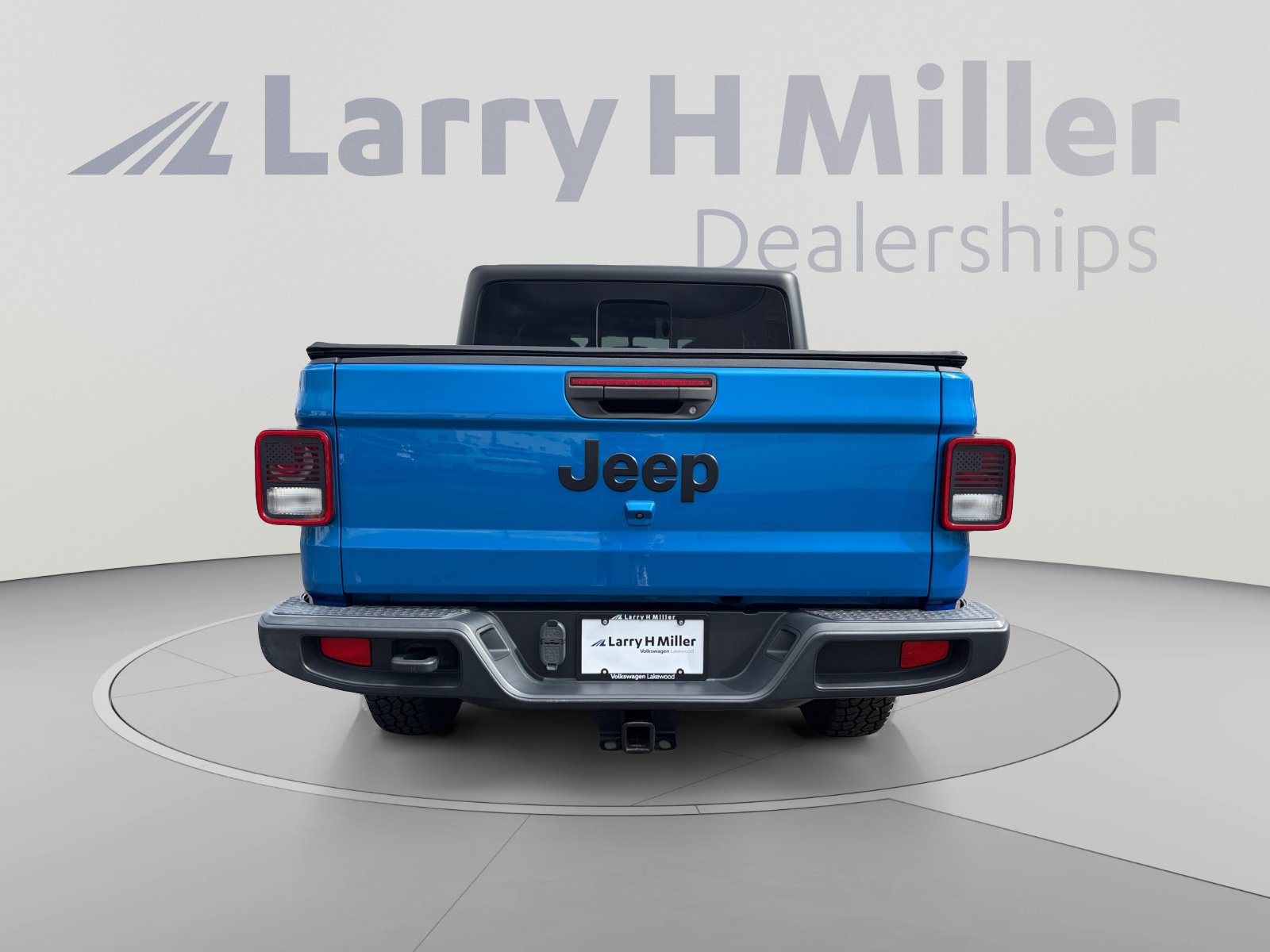 Used 2022 Jeep Gladiator Sport AWD/4WD image 4