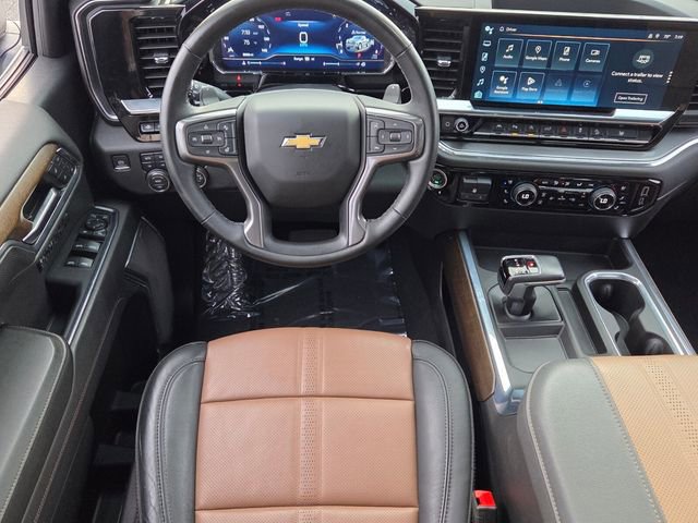Used 2024 Chevrolet Silverado 1500 High Country w/ Technology Package AWD/4WD image 13