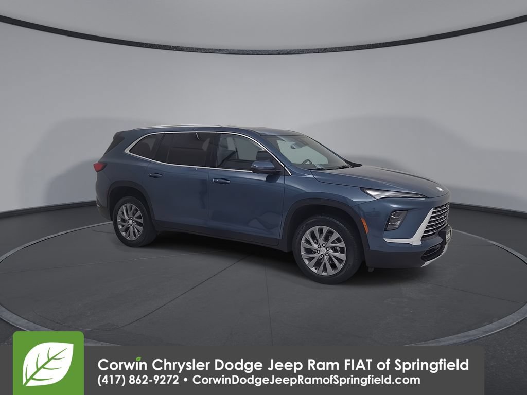 Used 2025 Buick Enclave Preferred AWD/4WD image 2