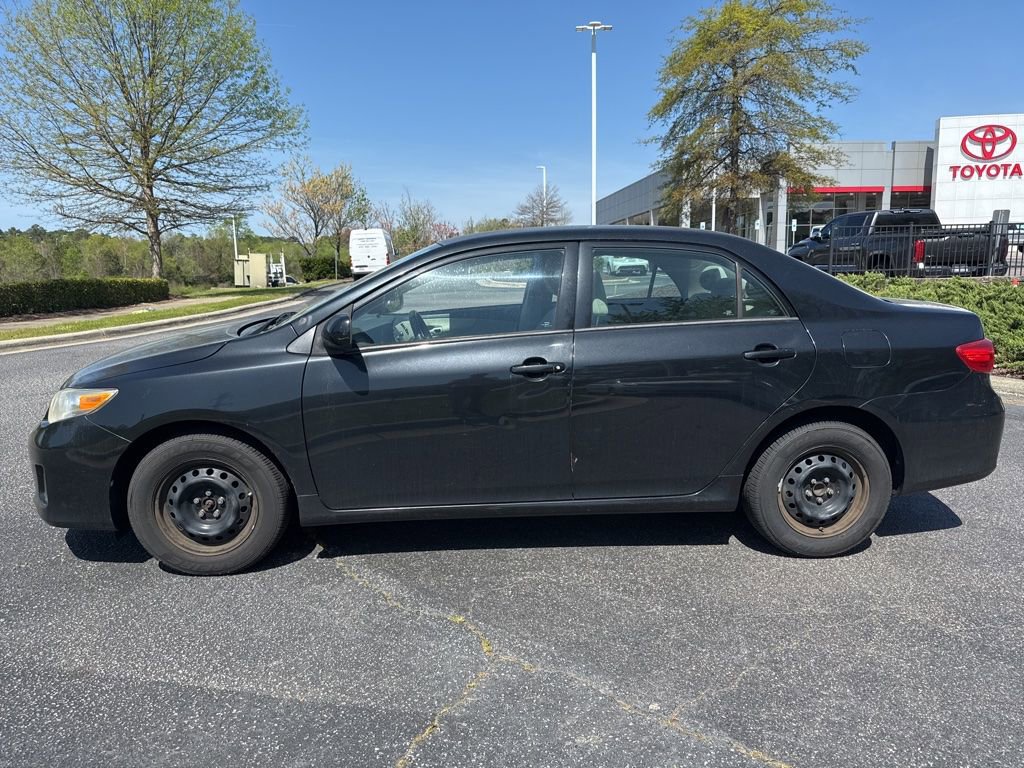 Used 2013 Toyota Corolla L image 2