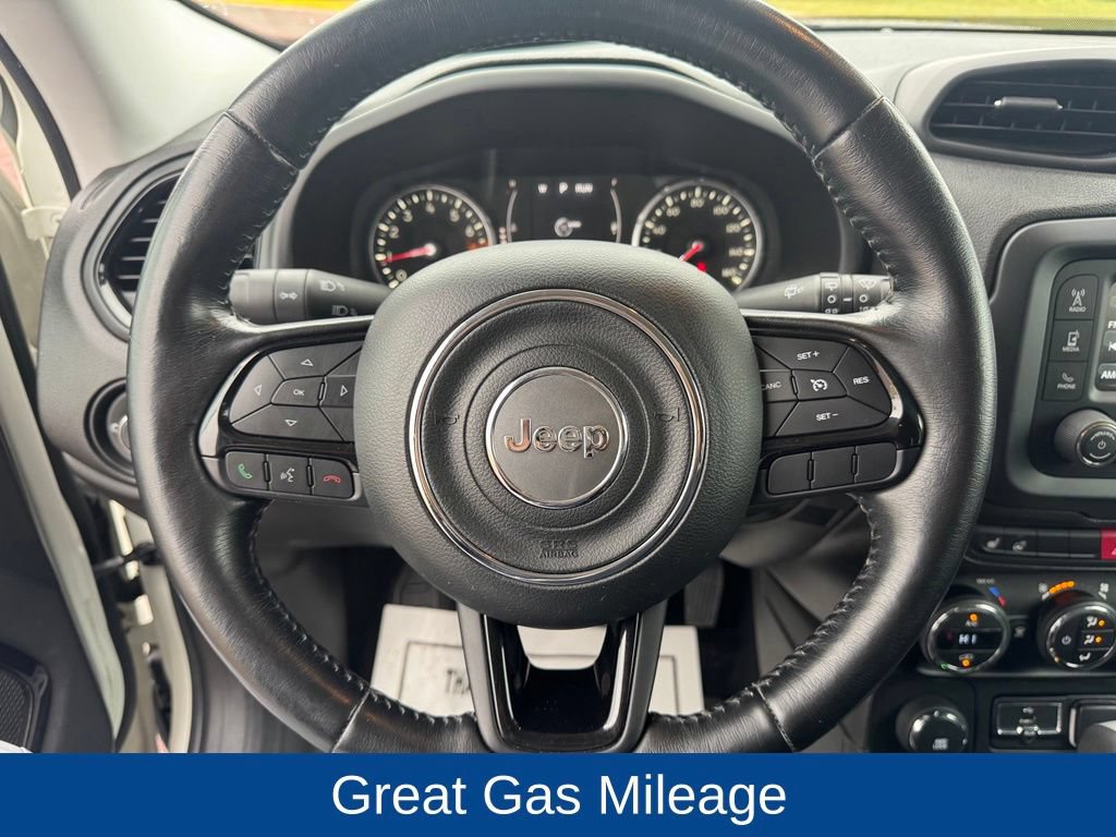 Used 2017 Jeep Renegade Altitude AWD/4WD image 11