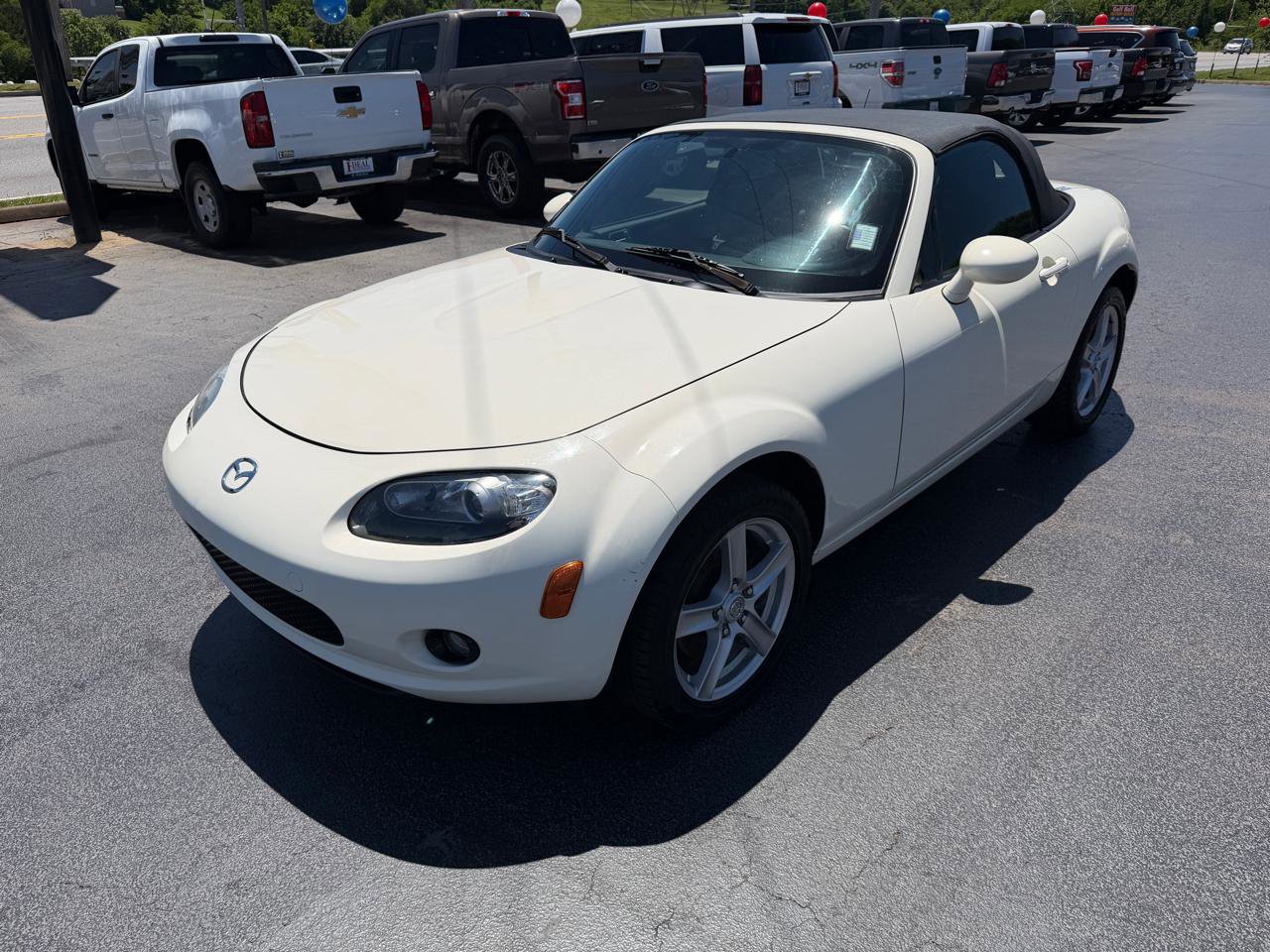 Used 2006 MAZDA MX-5 Miata Touring RWD image 8