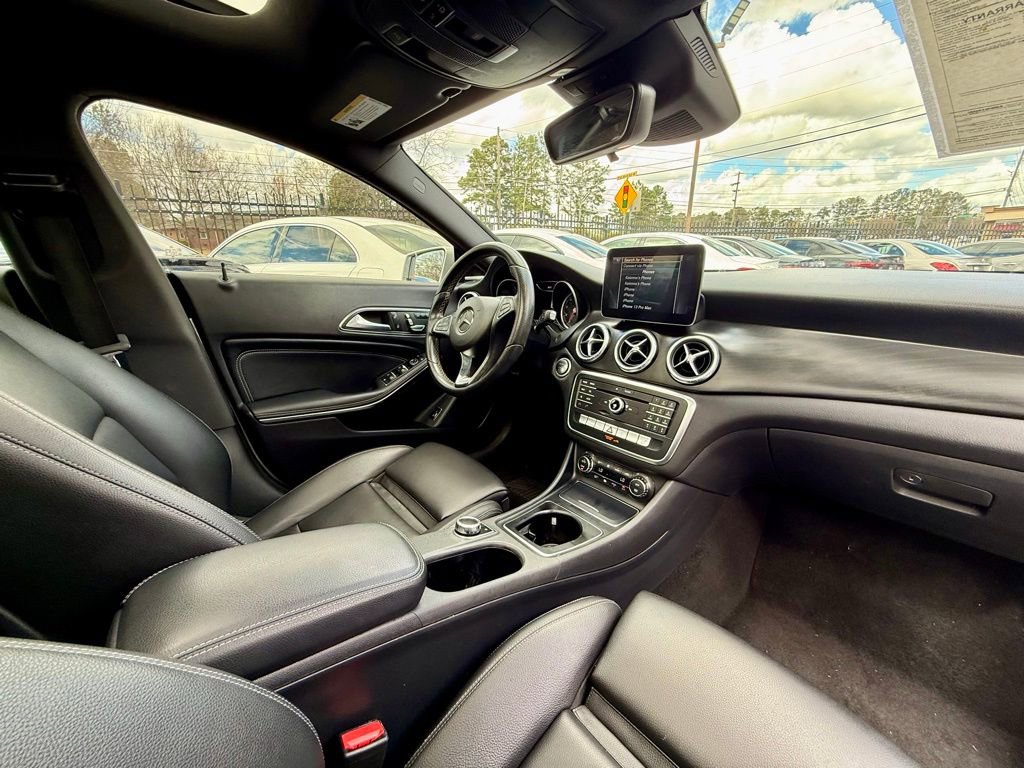 Used 2017 Mercedes-Benz CLA 250 4MATIC image 26