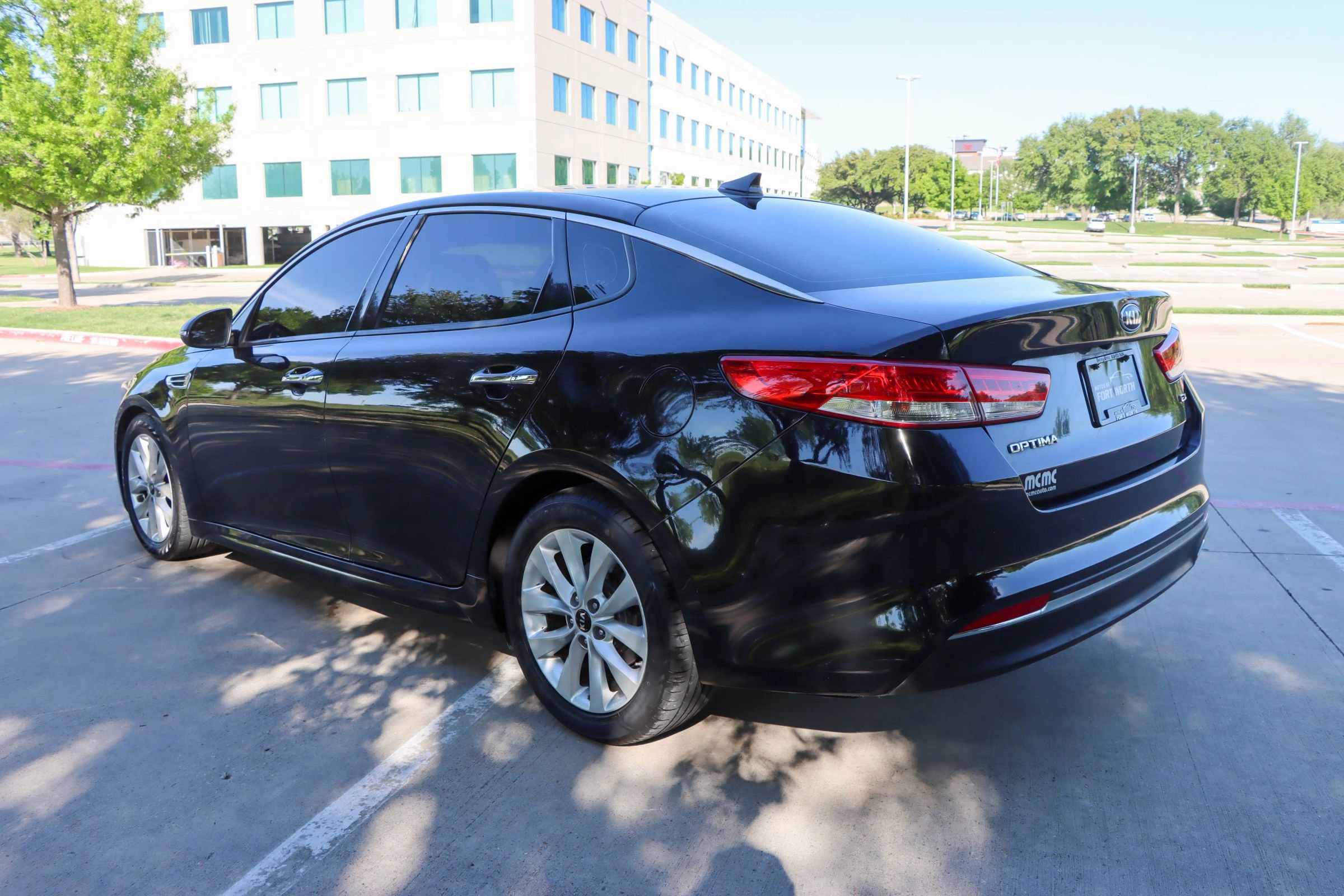 Used 2018 Kia Optima EX image 5
