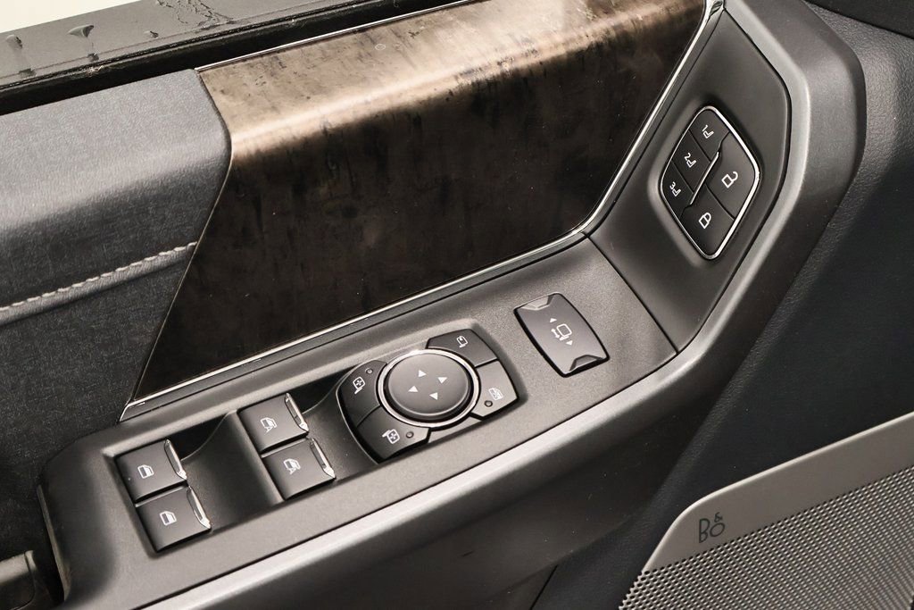 New 2025 Ford F350 Lariat w/ Lariat Ultimate Package image 9