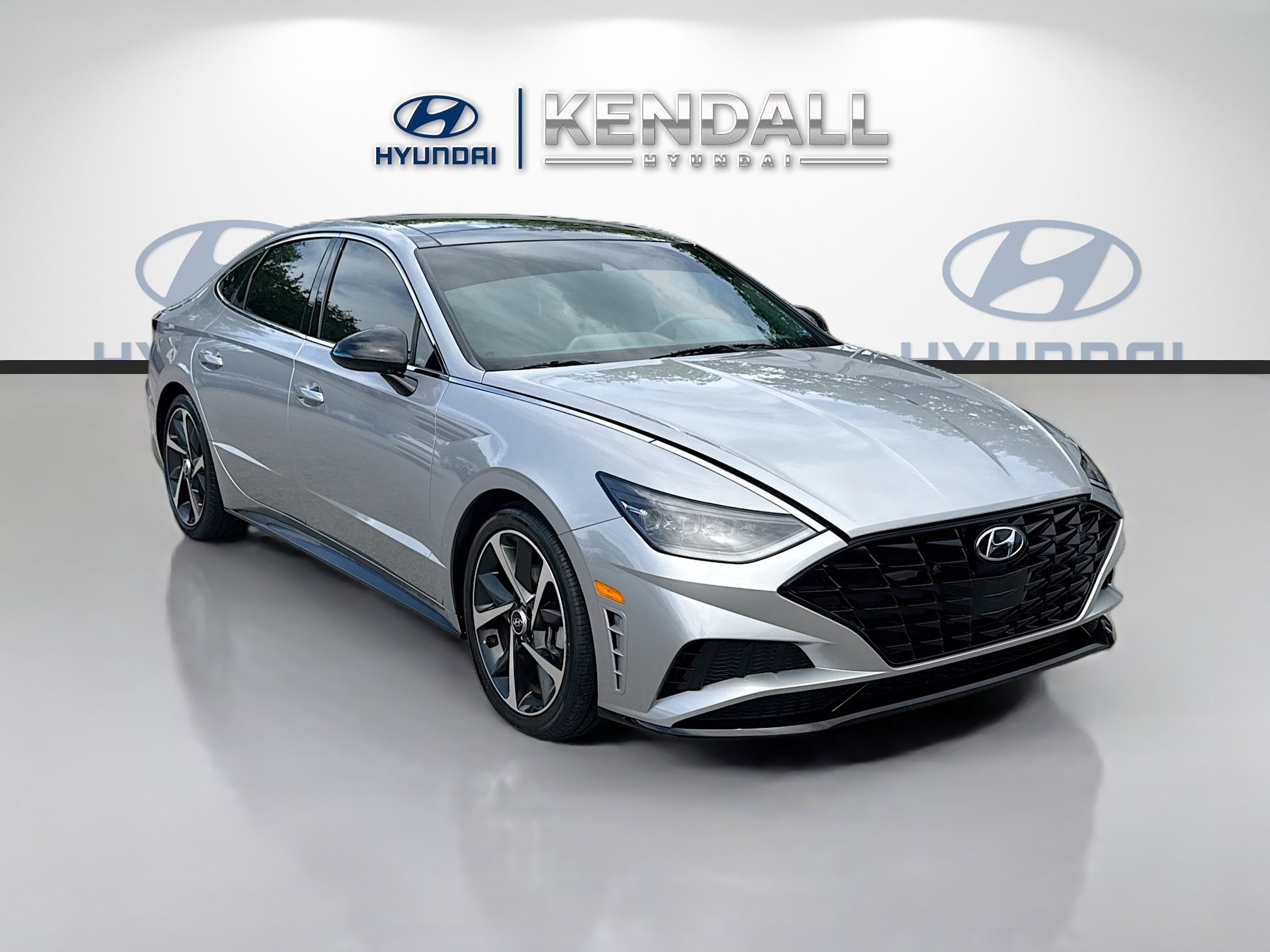 Used 2023 Hyundai Sonata SEL Plus w/ Cargo Package FWD image 1