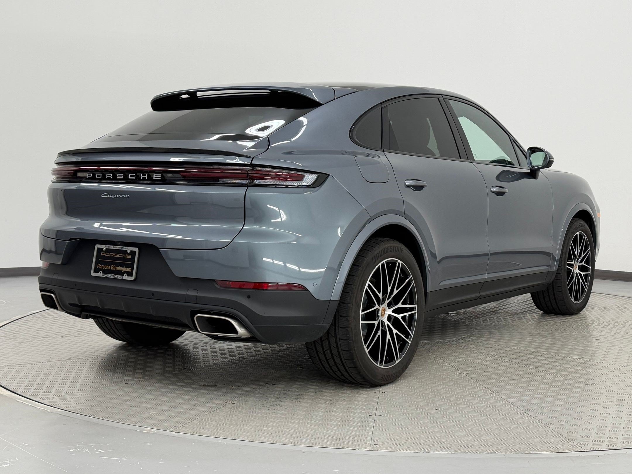 Certified 2026 Porsche Cayenne Coupe AWD/4WD image 9