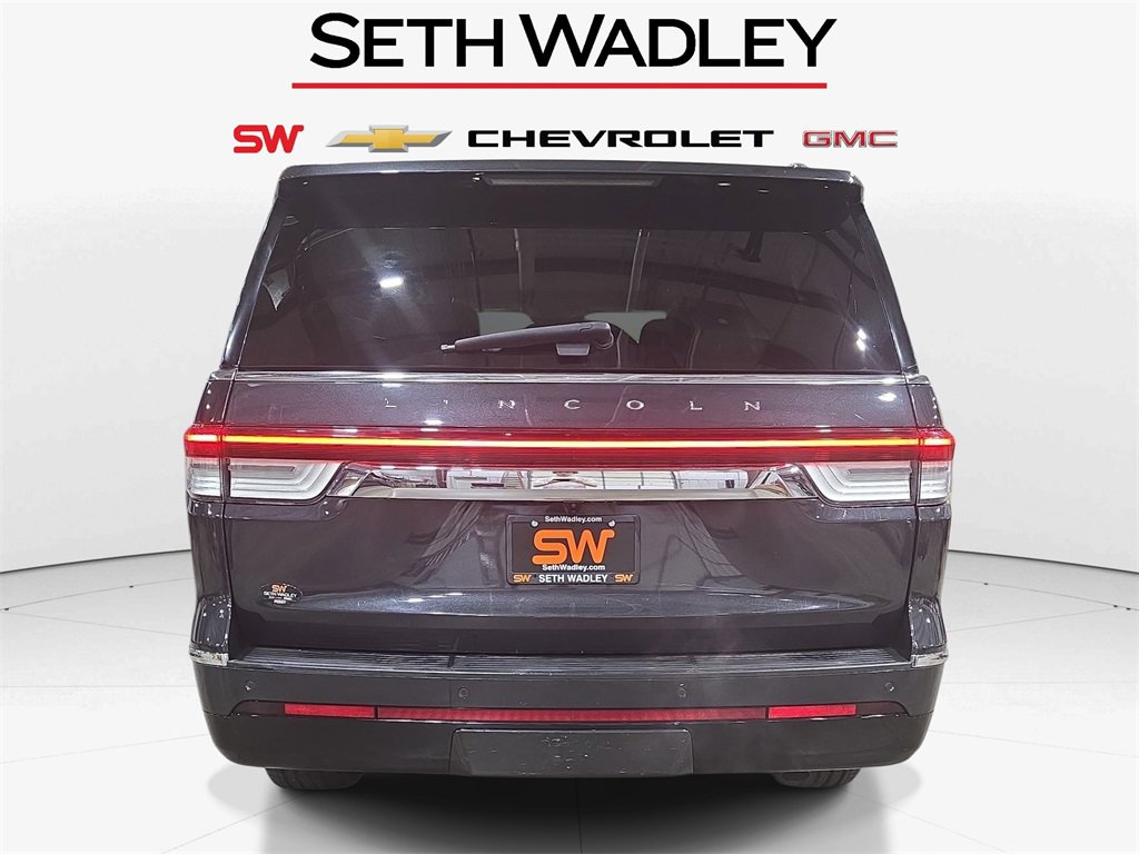 Used 2022 Lincoln Navigator L Reserve image 6