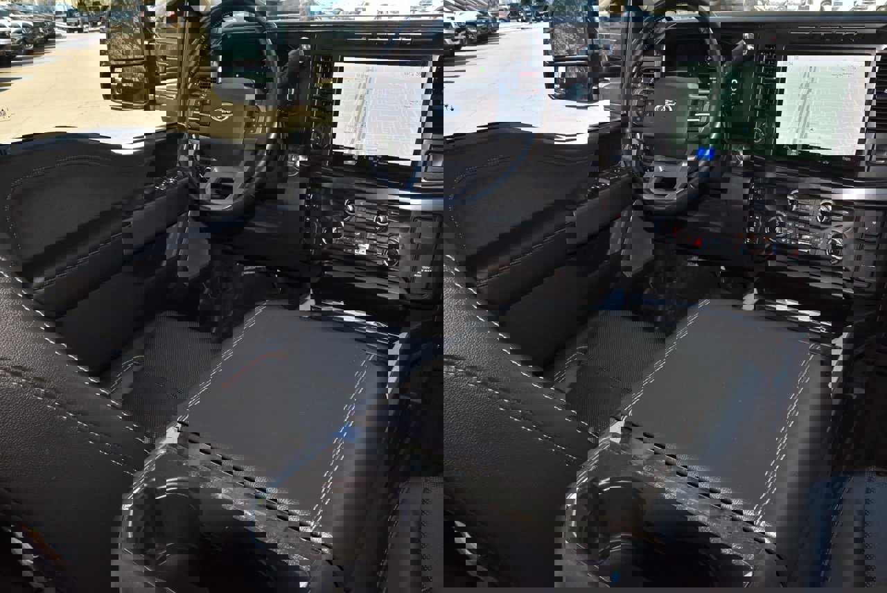 Used 2023 Ford F350 Lariat w/ Lariat Ultimate Package image 15