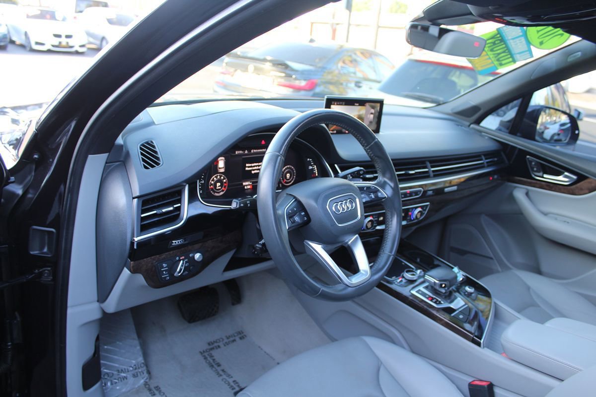 Used 2019 Audi Q7 3.0T Prestige AWD/4WD image 19