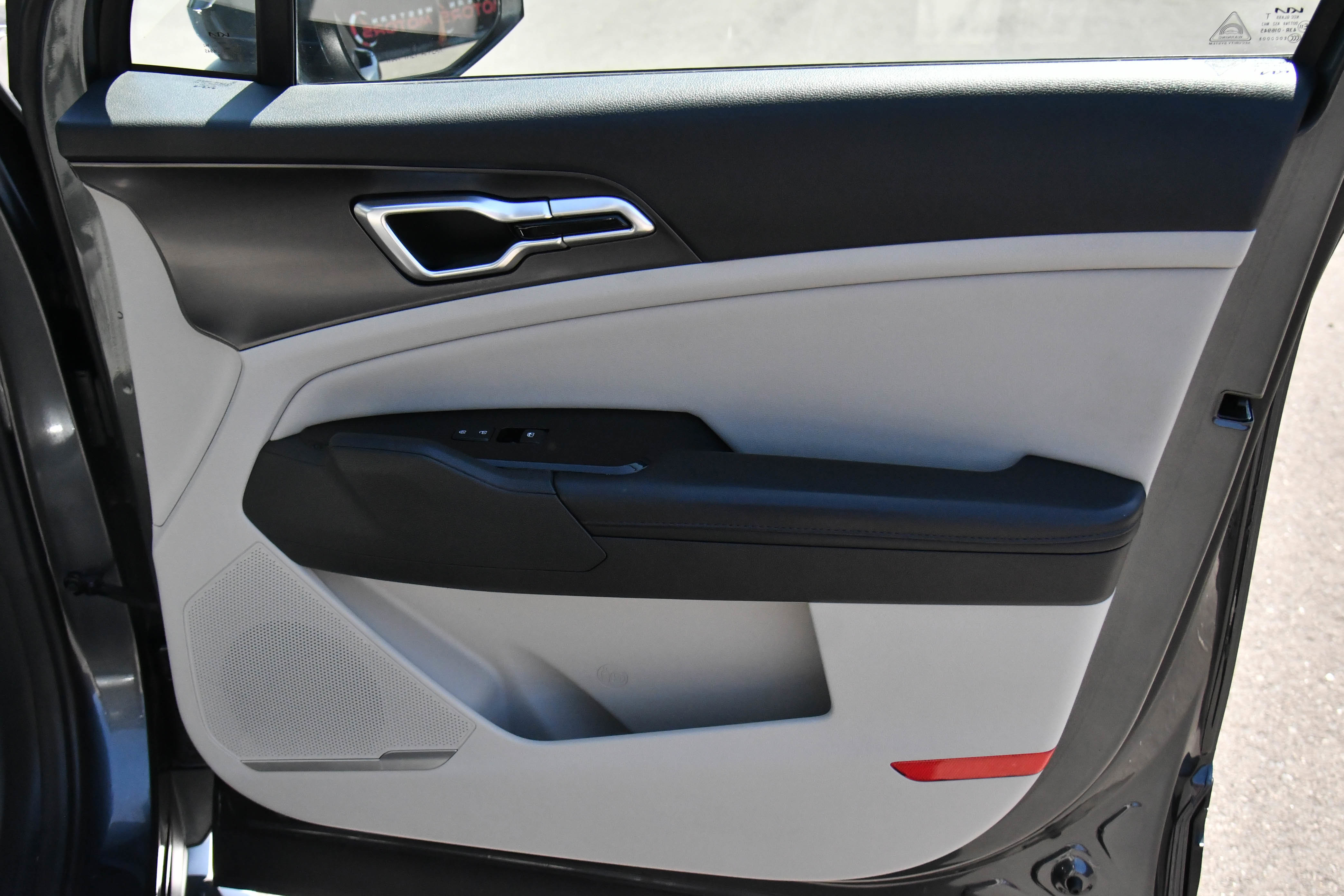 Used 2023 Kia Sportage EX FWD image 49