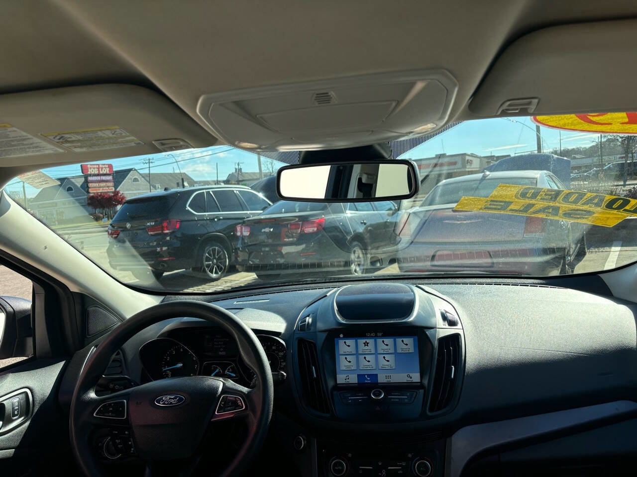 Used 2019 Ford Escape SE image 18