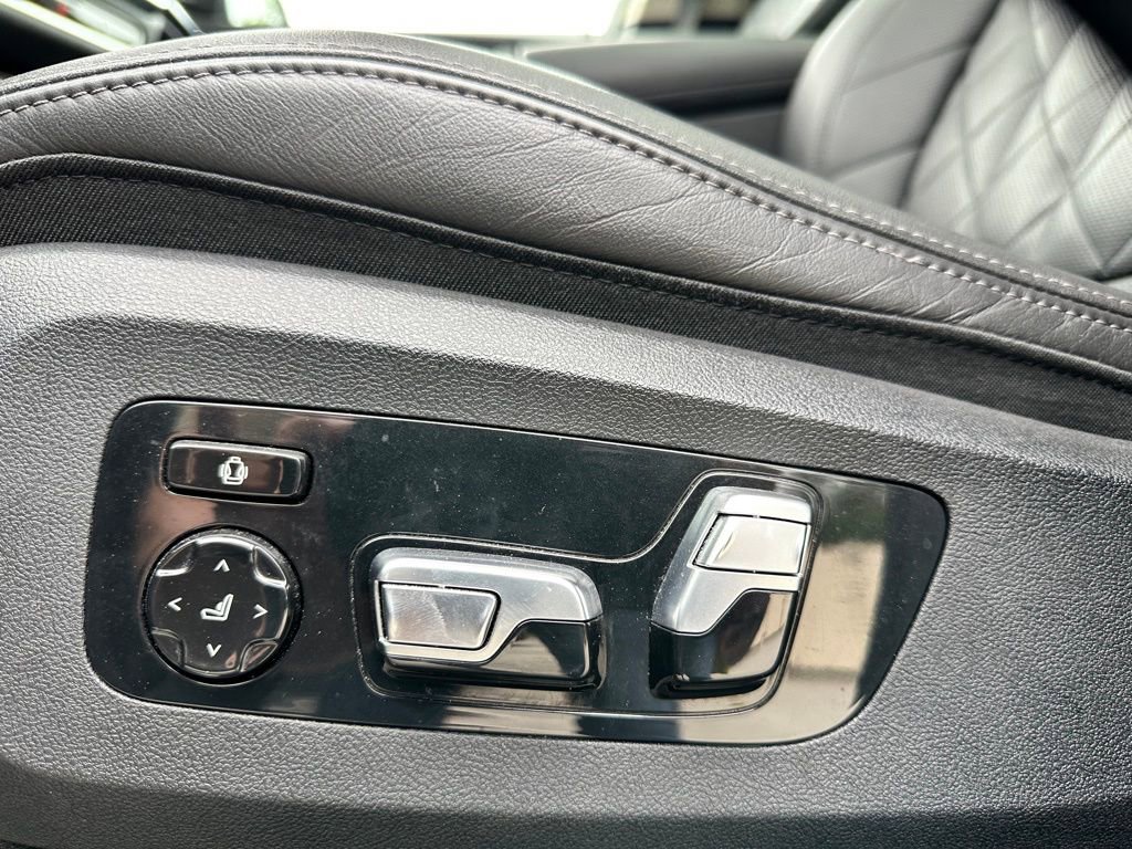 Used 2024 BMW X7 xDrive40i image 22