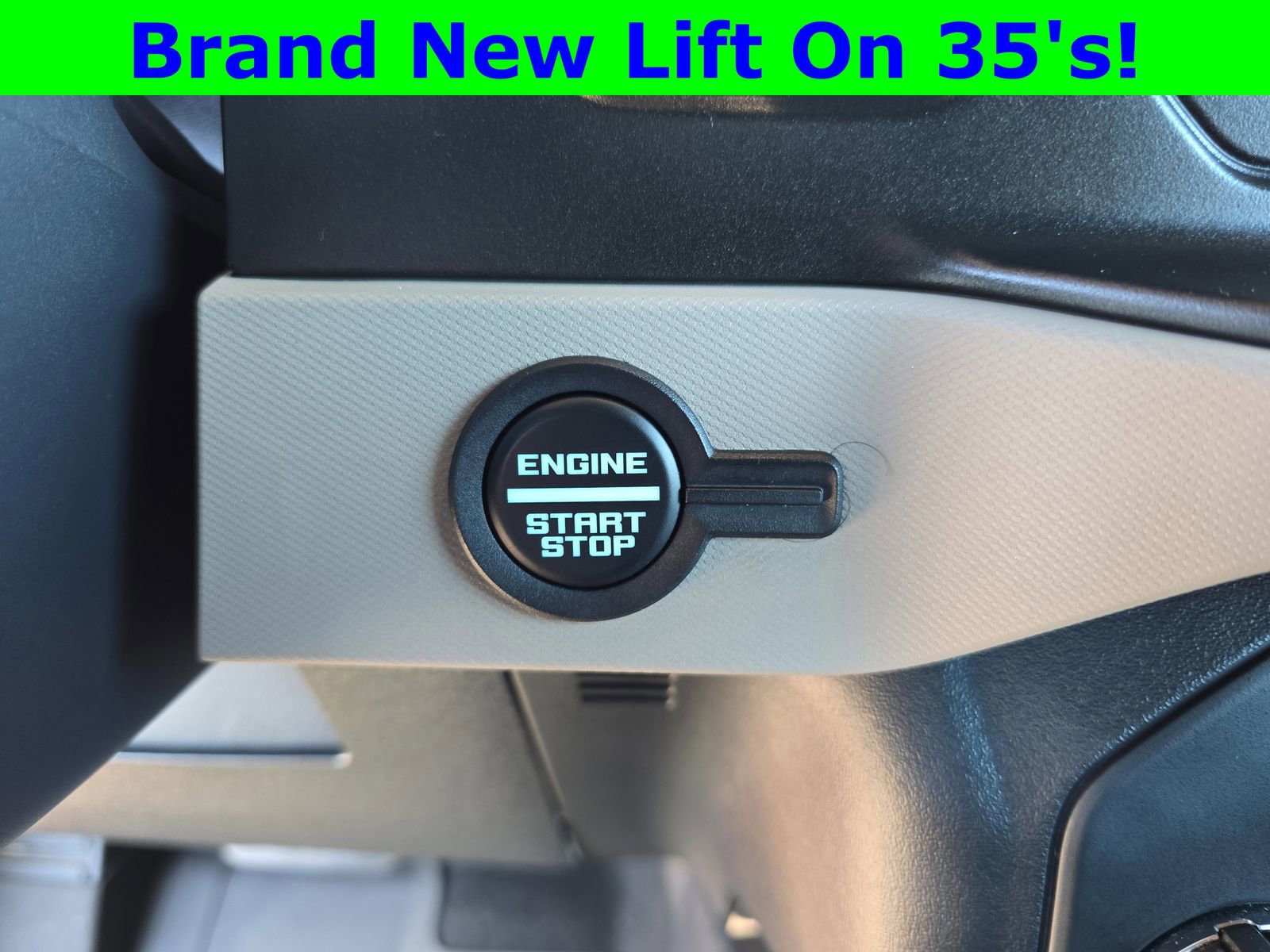 Used 2023 Ford Bronco Big Bend image 22