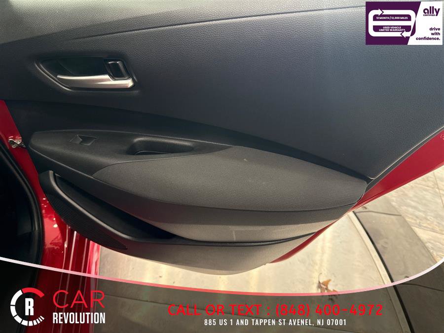 Used 2021 Toyota Corolla LE FWD image 43