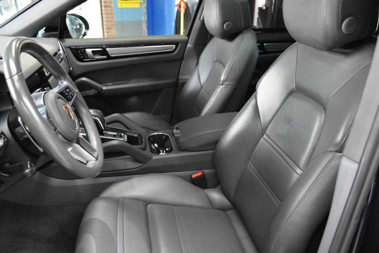 Used 2020 Porsche Cayenne S w/ Premium Package AWD/4WD image 32