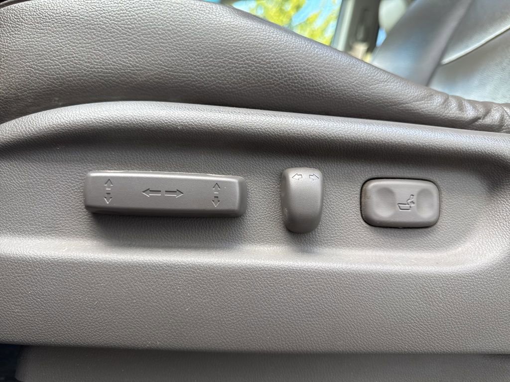 Used 2011 Honda Odyssey Touring image 11
