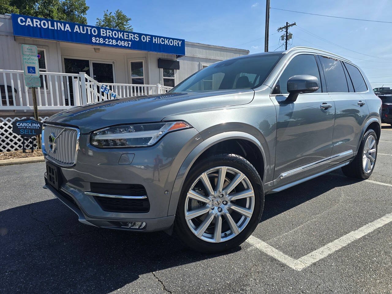 Used 2018 Volvo XC90 T6 Inscription w/ Convenience Package AWD/4WD image 2
