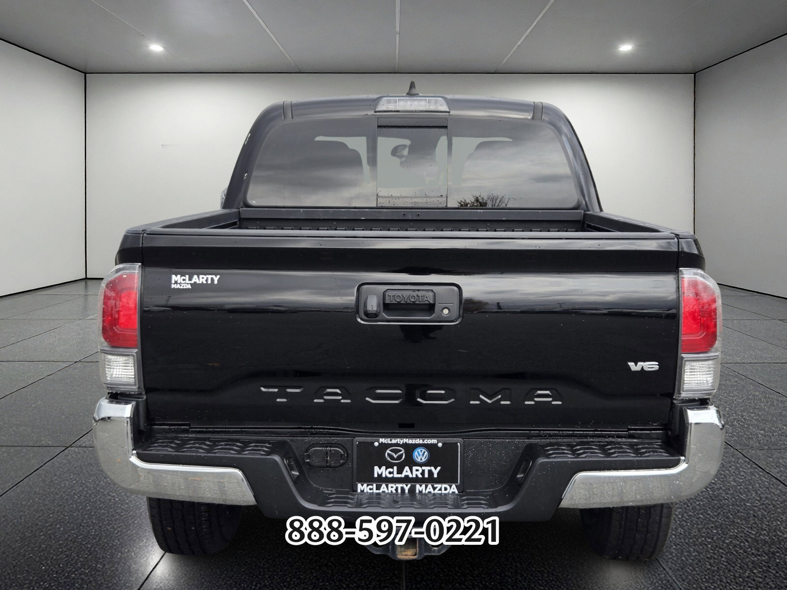 Used 2021 Toyota Tacoma TRD Off-Road image 4