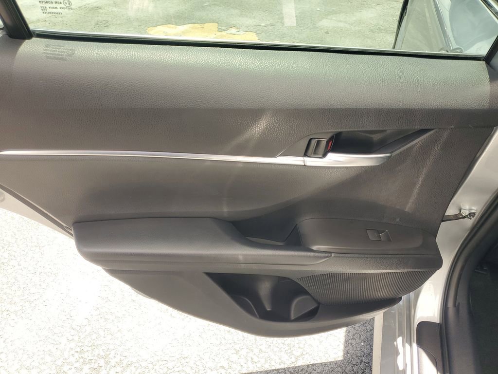 Used 2024 Toyota Camry LE FWD image 13