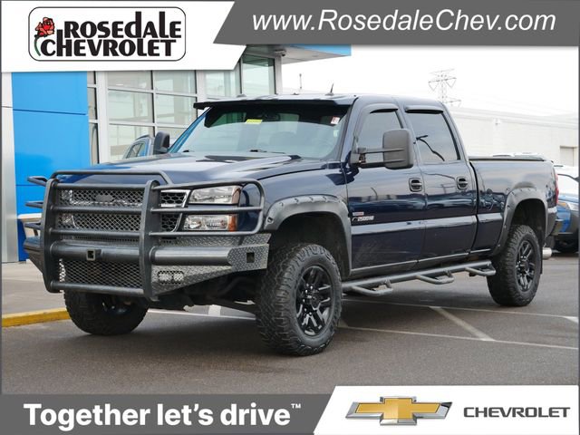 Used 2005 Chevrolet Silverado 2500 LT w/ Heavy-Duty Power Package image 1