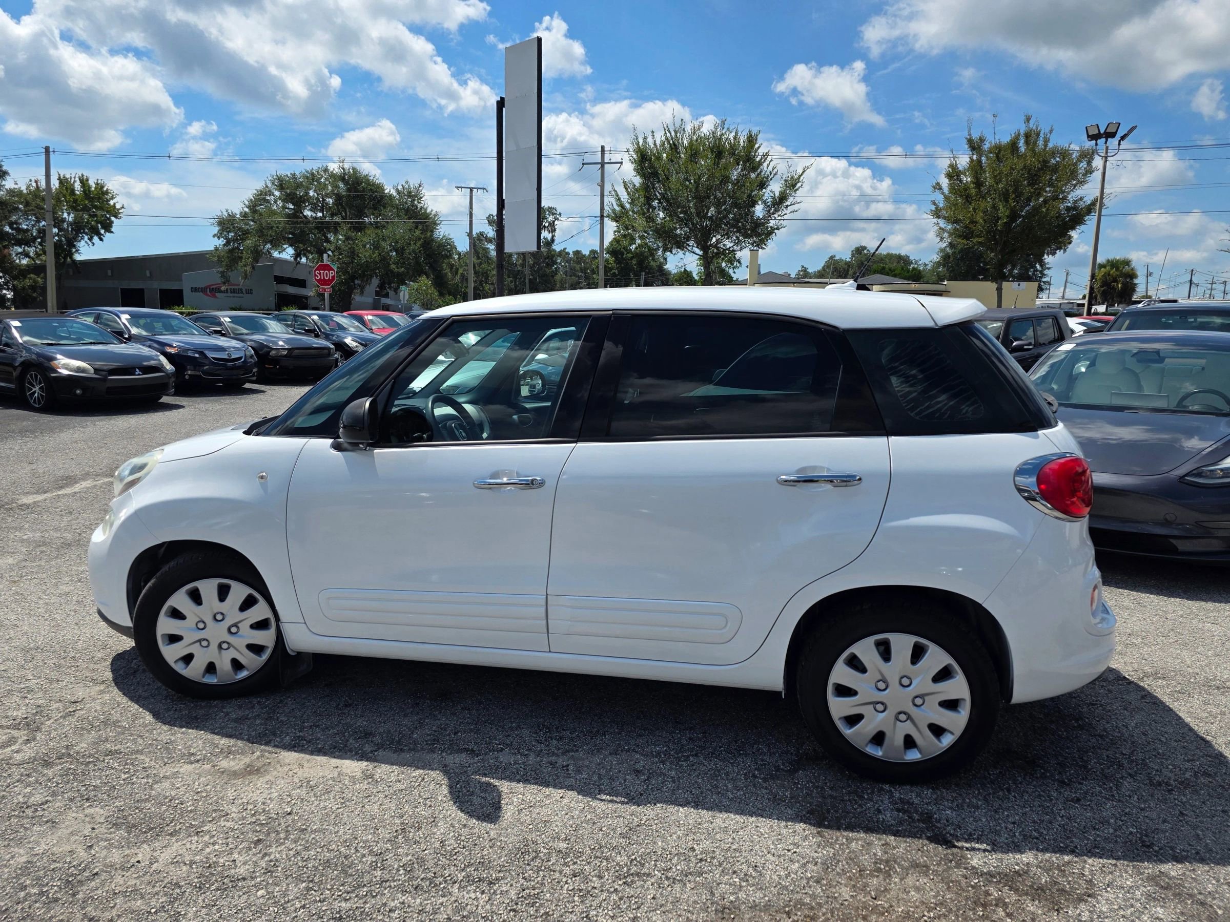 Used 2015 FIAT 500L Pop image 4