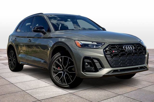 Used 2023 Audi SQ5 Premium Plus w/ Premium Plus Package image 2
