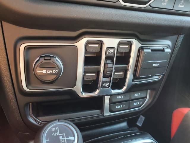 New 2025 Jeep Wrangler Sahara image 22