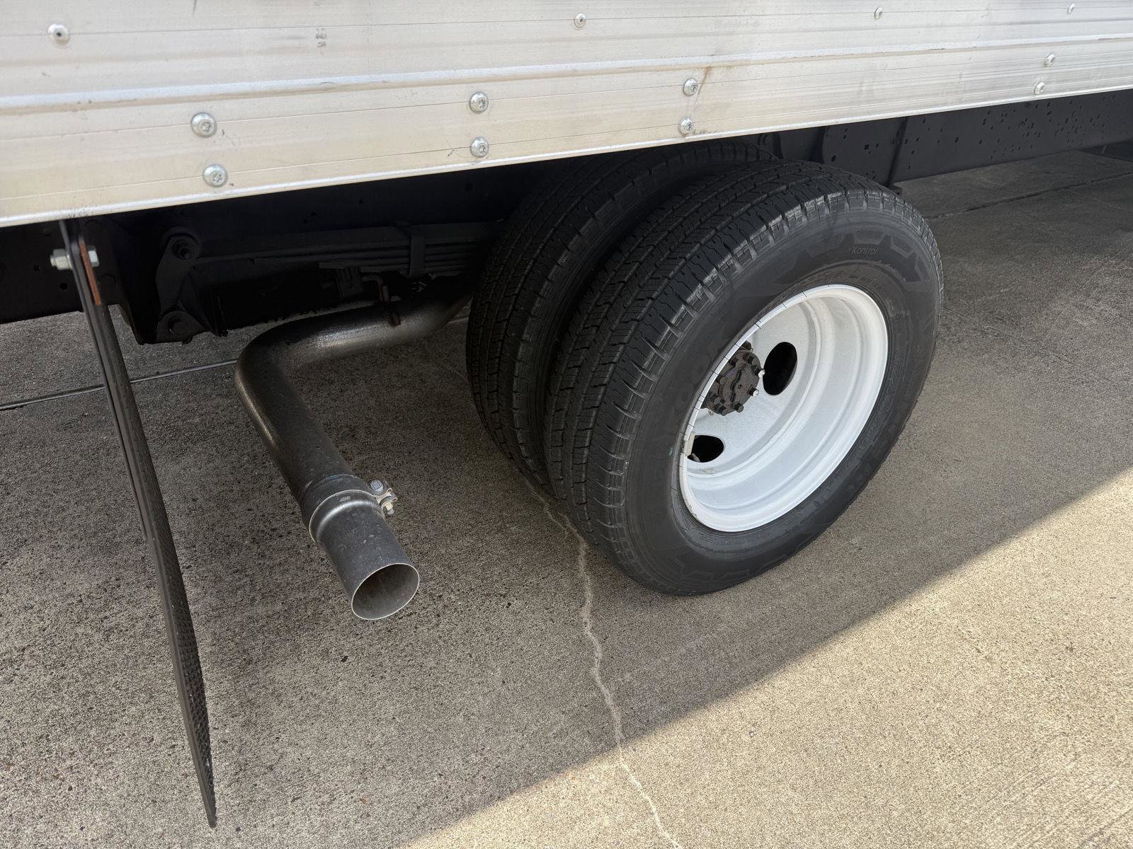 New 2026 Ford E-350 and Econoline 350 Super Duty w/ Power Equipment Group RWD image 7
