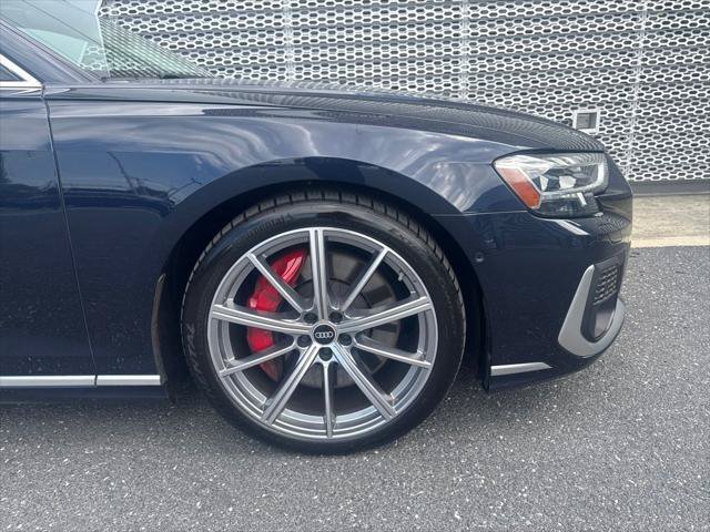 Certified 2023 Audi S8 w/ S8 Comfort Plus Package AWD/4WD image 6
