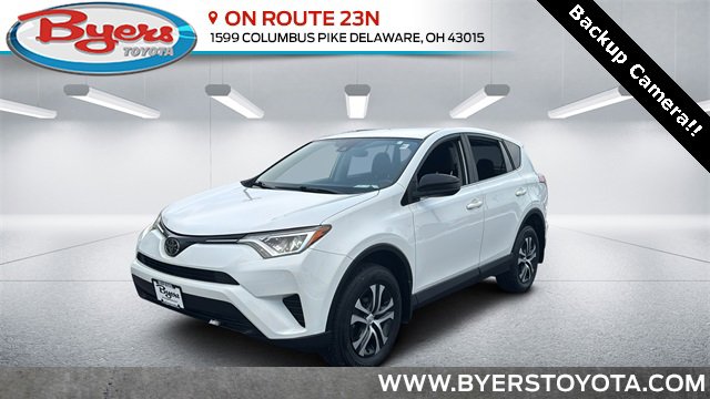 Used 2018 Toyota RAV4 LE image 1