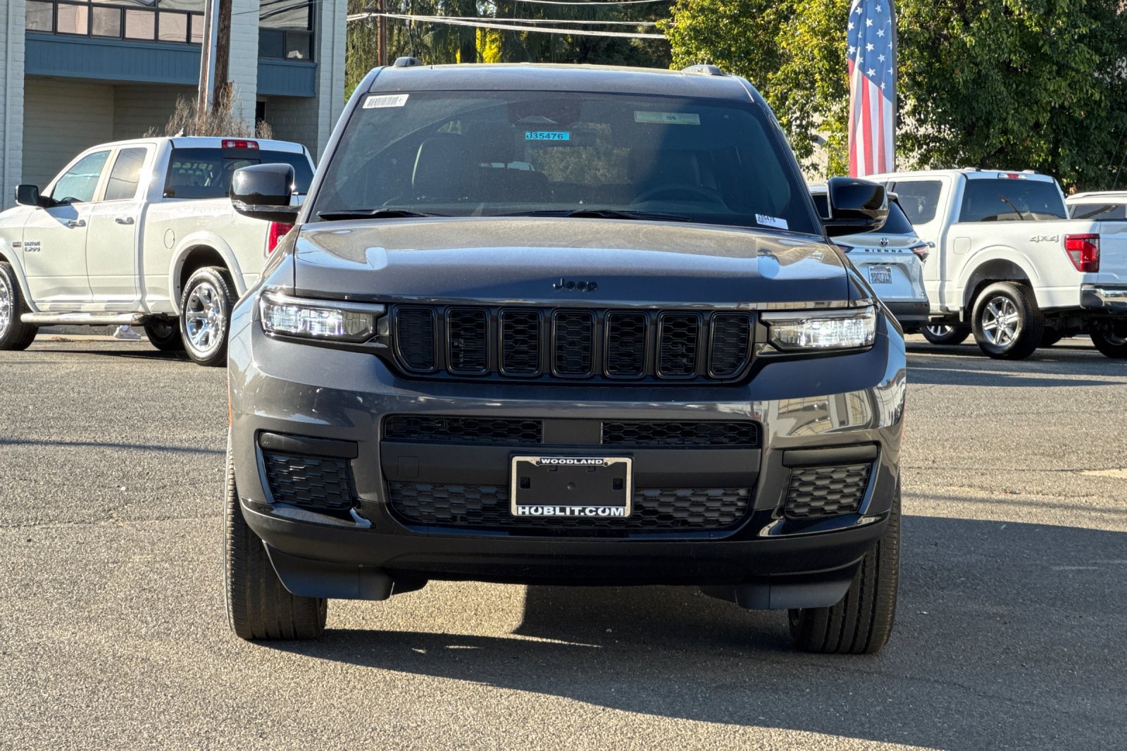 New 2025 Jeep Grand Cherokee L Altitude image 8