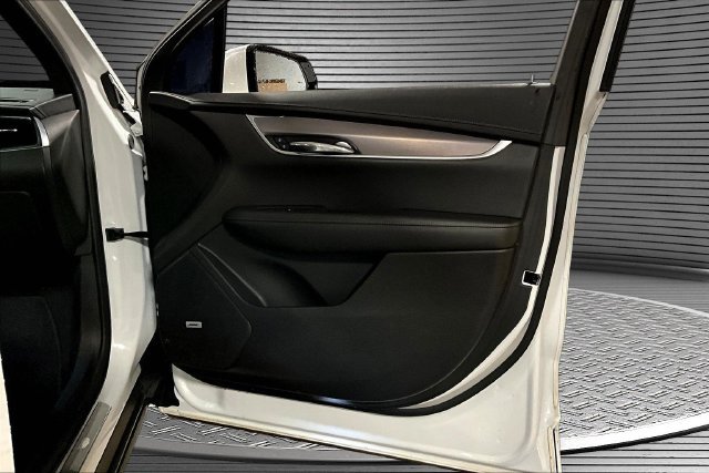 Certified 2023 Cadillac XT6 Luxury AWD/4WD image 29