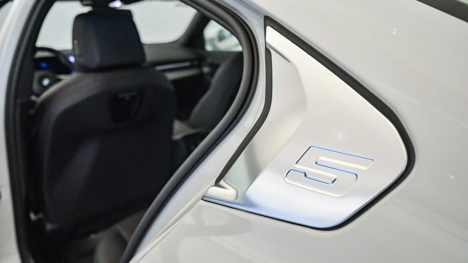 Used 2025 BMW 530i image 21