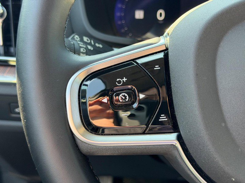 Certified 2025 Volvo S60 B5 Plus image 14