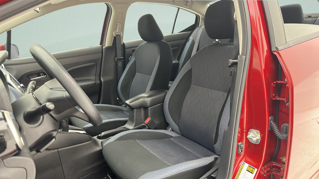 Used 2025 Nissan Versa SV FWD image 14