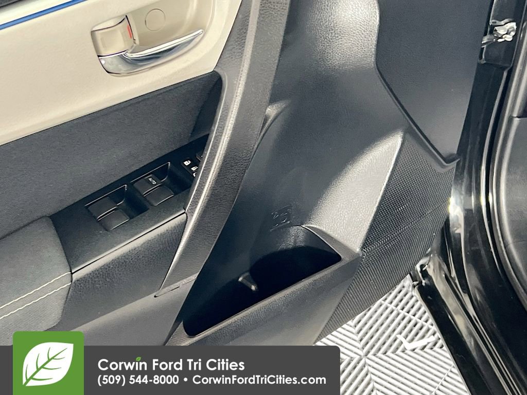 Used 2015 Toyota Corolla LE w/ Protection Package image 12
