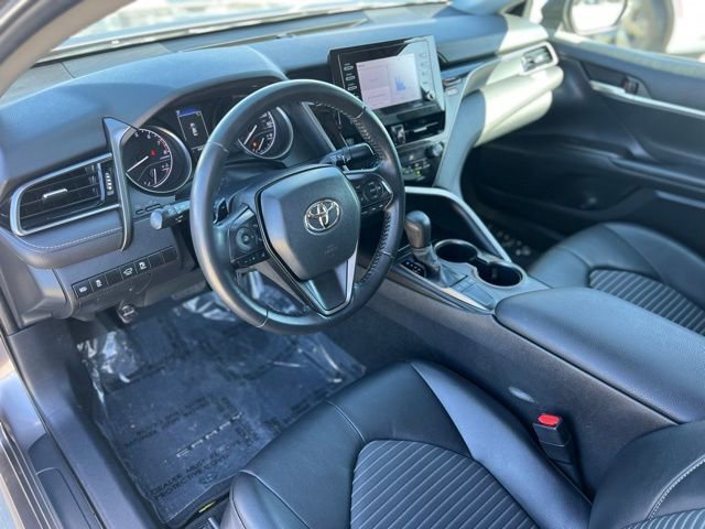 Used 2023 Toyota Camry SE image 12