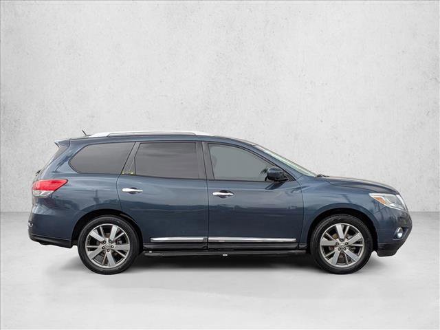 Used 2013 Nissan Pathfinder Platinum w/ Platinum Premium Pkg FWD image 4