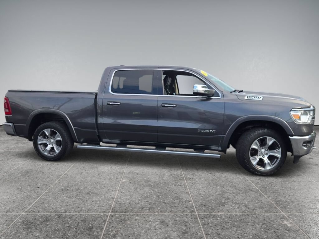 Used 2022 RAM 1500 Laramie AWD/4WD image 4