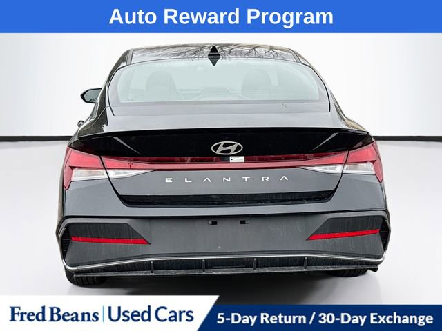 Certified 2025 Hyundai Elantra Sport FWD image 7